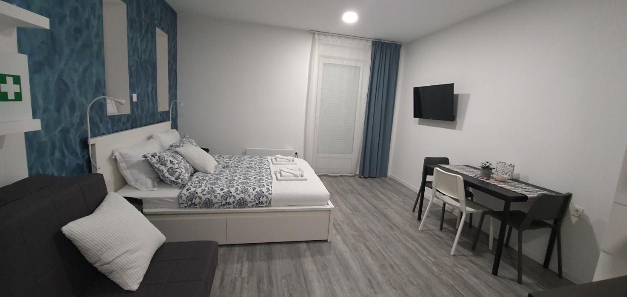Karlo Apartment